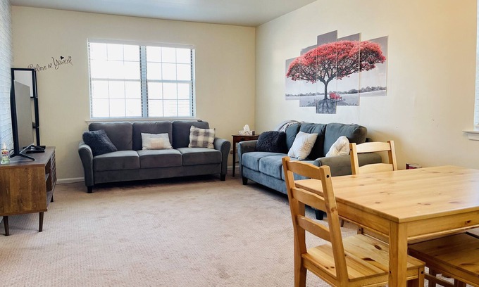 Primos Secane Apartment | Entire Apartmen-2 Bedroom Philadelphia Suburbs