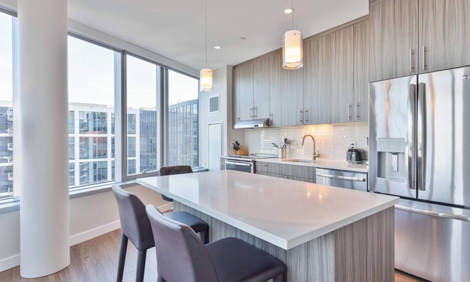 Boston Apartment | Entire Apt Downton Seaport with Gym