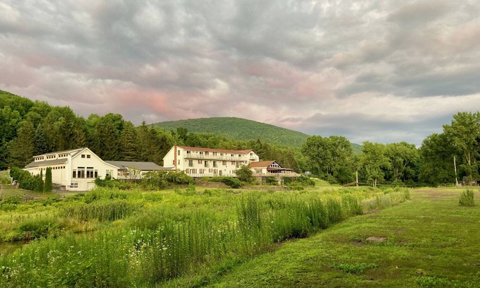 Allaben Resort | Entire Catskills Hotel Resort Buyout! 18-29 beds and up to 55 guests!