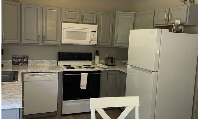 Port Saint Lucie House | Entire Home: Come Enjoy! Two bedroom Two bathroom !