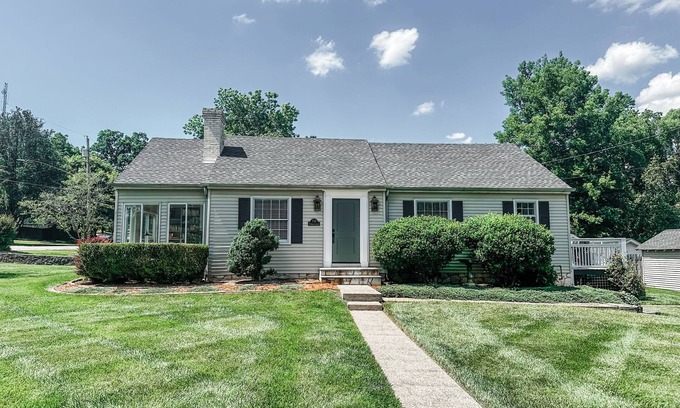 Bowling Green House | Entire home in Bowling Green, Kentucky