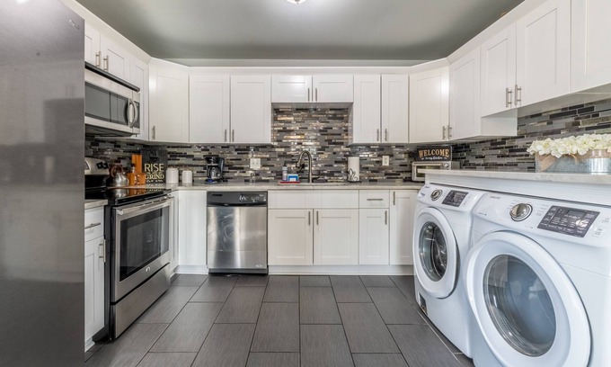 West End House | Entire Home Near City Attractions & Downtown