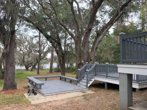Beaufort House | Entire home! Waterfront and Trail-backing!