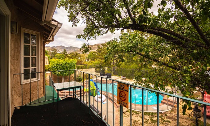 Porter Ranch House | ENTIRE HOUSE Family Vacation - Porter Ranch