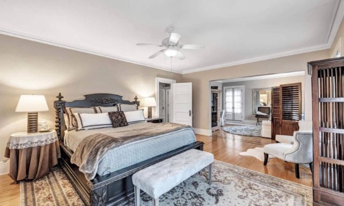 Green Bay Bed & Breakfast | [Entire House] Historical (1896) Georgian Revival Manor in Green Bay