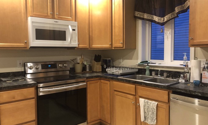 Fredericksburg House | Entire house near Downtown Fredericksburg, refurbished and fully equipped.