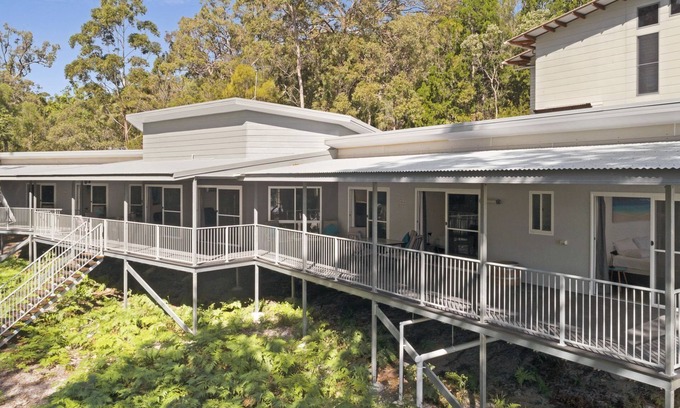 Kingfisher Bay House | Entire House. THE Closest Accom to Kingfisher Resort & Beach on the Island