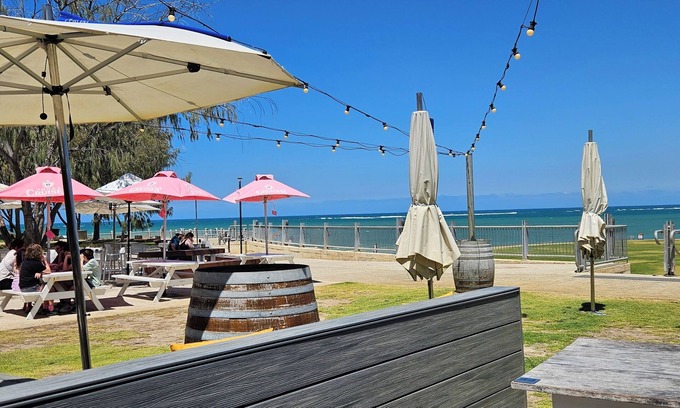 Alkimos Apartment | Entire rental unit in Alkimos, Australia. 3 min walk to the beach.