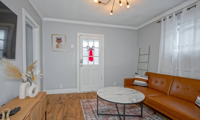 Whitney House | Entire residental home in New Orleans