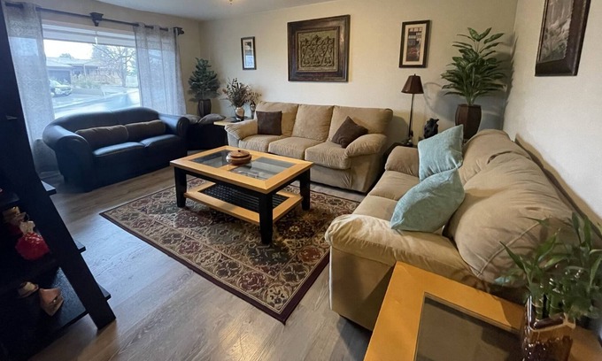 Green Mountain House | Entire top floor near Red Rocks amphitheater