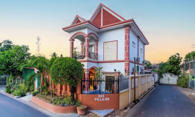 Taphul Village Area Villa | Entire Villa 4 Bed room with poolside+Breakfast himself+Free wi-fi