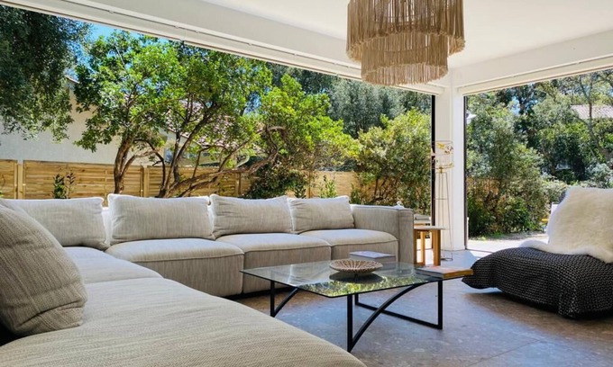 Soorts-Hossegor Villa | Entre lac et Océan, la Villa Aka est une Invitation à la Détente