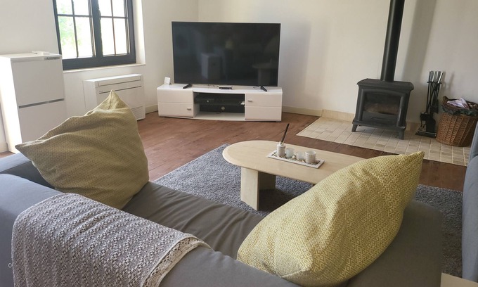 La Courtete Apartment | Equestrian gîte, apartment in the middle of nature, quiet, comfortable.