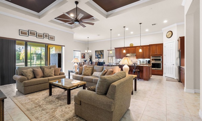 Wellington House | Equestrian Seasonal | Pool Access | WEF