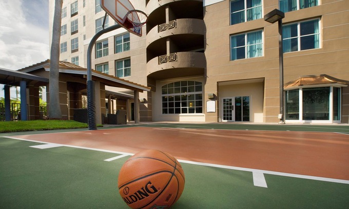 Doral Condo | Equipped King Suite with Pool + Basketball Court Access | Free Airport Shuttle