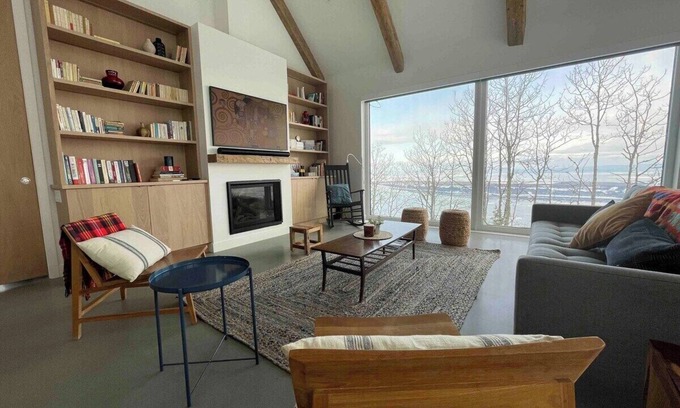 Baie-St-Paul House | Ermitage St-Laurent 173: Luxury River View Retreat