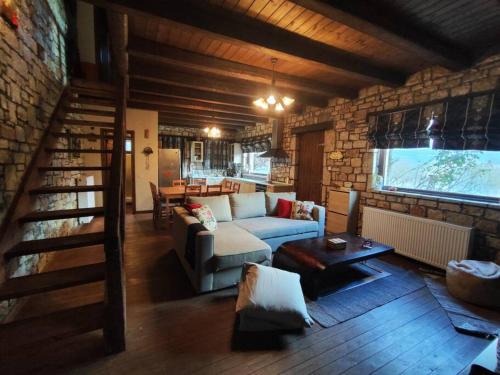Kalavrita Ski Chalet | Erymanthos country home
