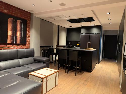 Burgos Apartment | EscapadaBurgos, Bruma Obscuro, vivienda exclusiva en pleno centro de la ciudad