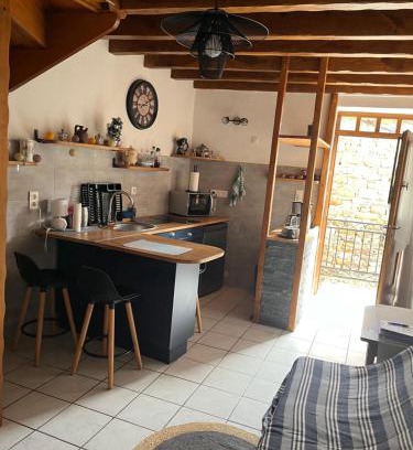 Capdenac-Le-Haut Apartment | Escapade médiévale à Capdenac-le-Haut