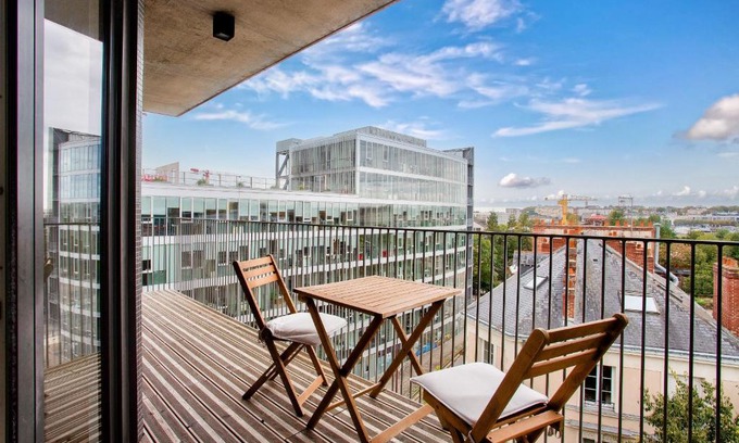 Republique - Les Ponts Apartment | Escapade sur l'île de Nantes