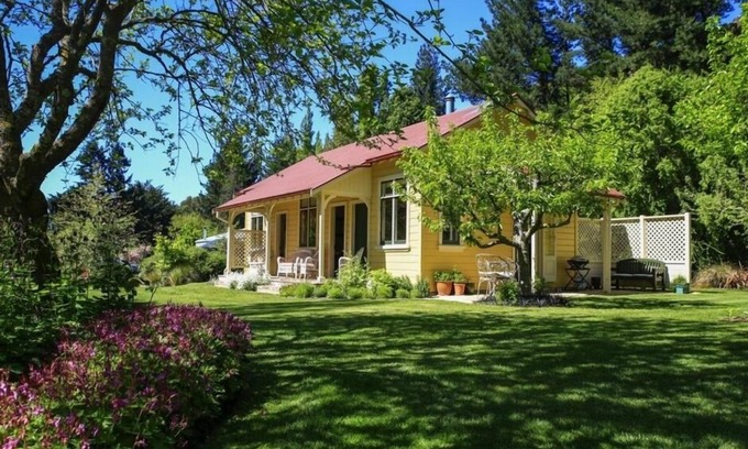Ferniehurst Cottage | Escape - A Tranquil Retreat For Two