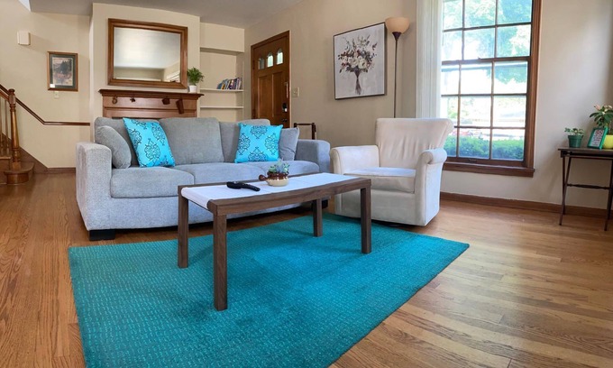 Wauwatosa House | Escape to Comfort: Live like a Local