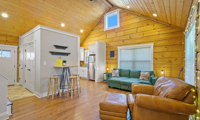 Monteagle Cabin | Escape to Nature @ Trailhead Cabins