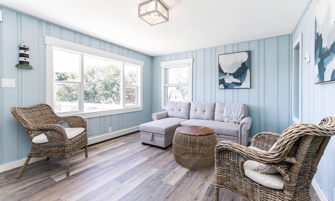 Buzzards Bay House | Escape to Onset - Updated cottage close to beaches and boating