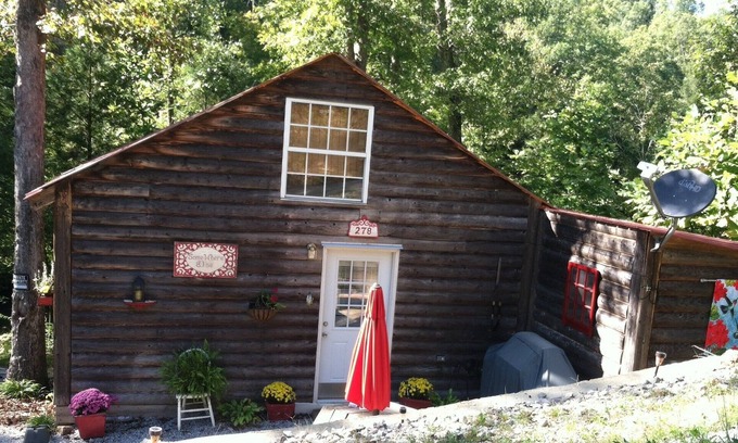 Pittsburg Cabin | Escape, unplug & relax. Enjoy nature from our screen porch or from dock.