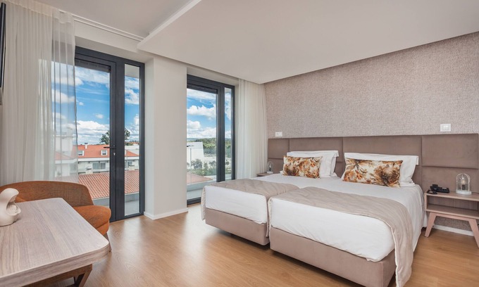 Fatima Hotel | Essence Inn Marianos