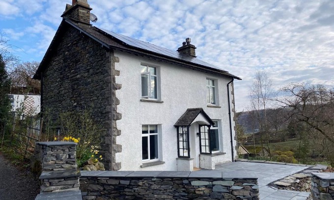 Hawkshead House | Estcote