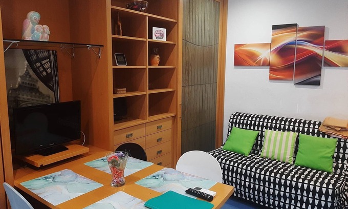 La Pineda Apartment | Estudio en la Pineda Cerca de Port Aventura Todo en un Ambiente