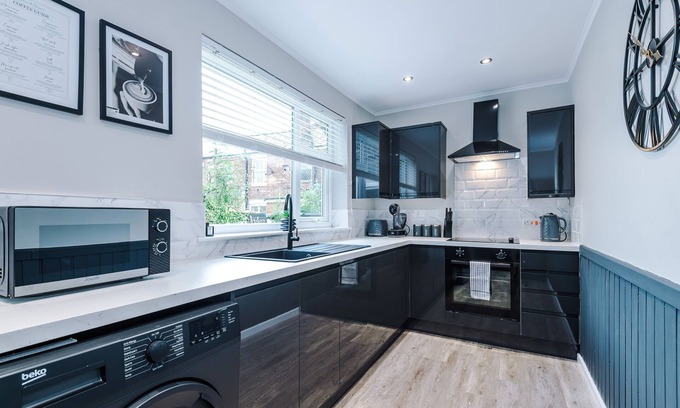 Clayton House | Etihad| Co-Op Live |Free Parking
