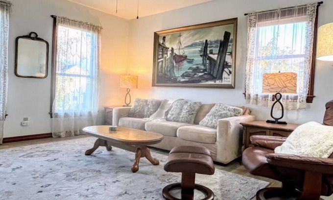 Greenside Park Apartment | Eureka Escape