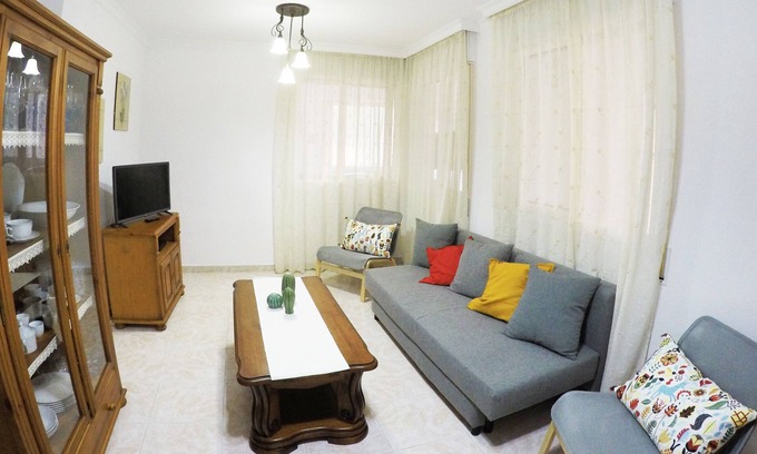 Santa Cruz de Tenerife Condo | EuroRental Apartment with Wifi and Parking