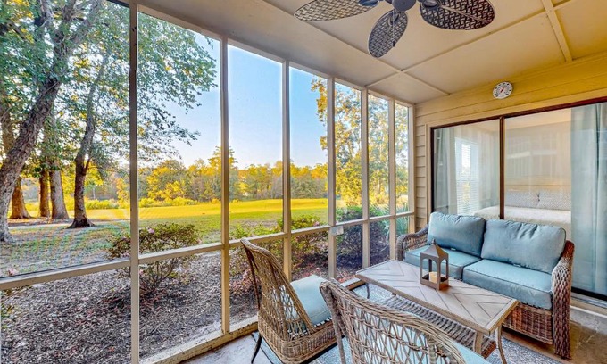 Sea Trail Apartment | Ev's Escape, 201A