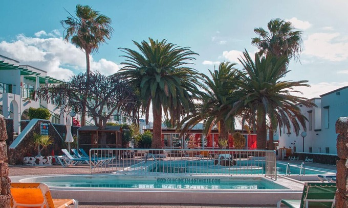 Matagorda Ski Chalet | Eva Vacation Home Pool & Relax - Very close to the beach