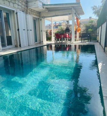 Alacati Villa | Evalacati - Villa Palma-Tamamen Müstakil Villa