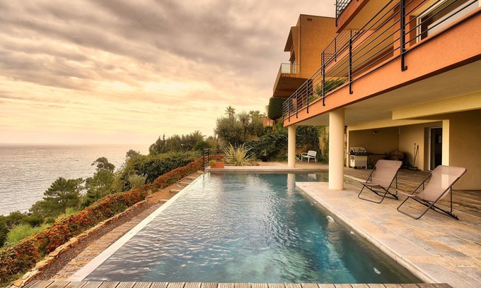 Theoule-Superieur Villa | Exceptionnal Villa - infinity pool, sea views, next to Pierre Cardin palace