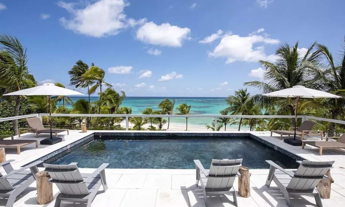 Bouvet Island Villa | ❊Exceptional 4BR Beachfront Home w/Heated Pool & Back-up Generator, Banks Road❊