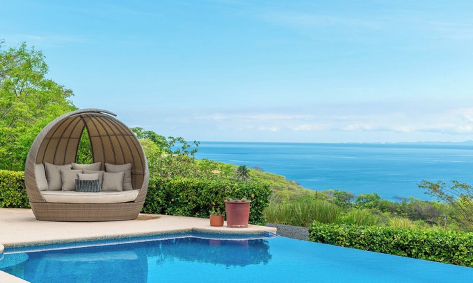 El Ocotal House | Exceptional 5-Bedroom Retreat in Ocotal: Unparalleled Views and Sunsets