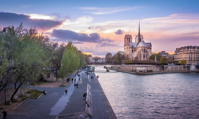 Saint-Victor Apartment | EXCEPTIONAL LOCATION & MESMERISING VIEW OF SEINE - QUAI DE LA TOURNELLE