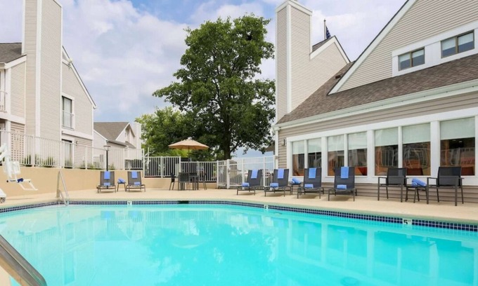 Sharonville House | Exciting Stay! Onsite Pool, FREE Breakfast & Parking, Visit Twin Creek Preserve!