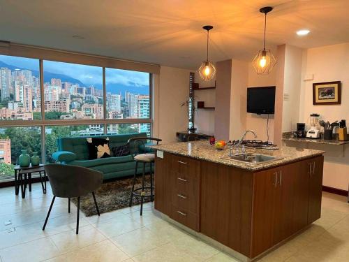 Las Lomas I Apartment | Exclusive apt in Poblado, Central location
