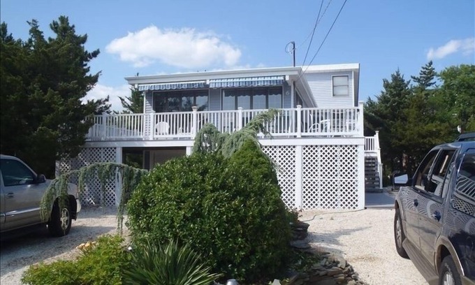 Beach Haven House | Exclusive Barnegat Light Beach Rental'Wafting Breezes'