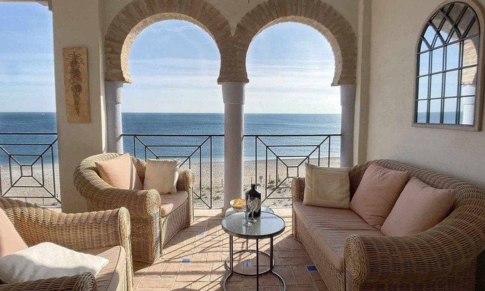Bahia de Casares Apartment | Exclusive Beachfront Duplex Penthouse, La Perla