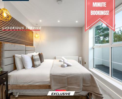 Barnhill Apartment | EXCLUSIVE DEALS l LAST-MINUTE ESCAPE l 1 X SUPER KING BED AND 3 SINGLE BEDS l WEMBLEY STADIUM LOCATION, FREE PARKING, SLEEPS 8 l Elevate Living Estates Short Lets & Serviced Apartments Wembley