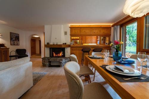 Klosters Platz Apartment | Exclusive Glacier View Apartment 1-4 Pers