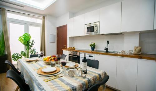 Centro Apartment | Exclusive Luxury Comfort Stay - Malaga Center