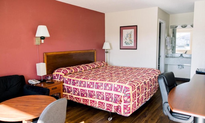 Cleveland Hotel | Exclusive Quarters